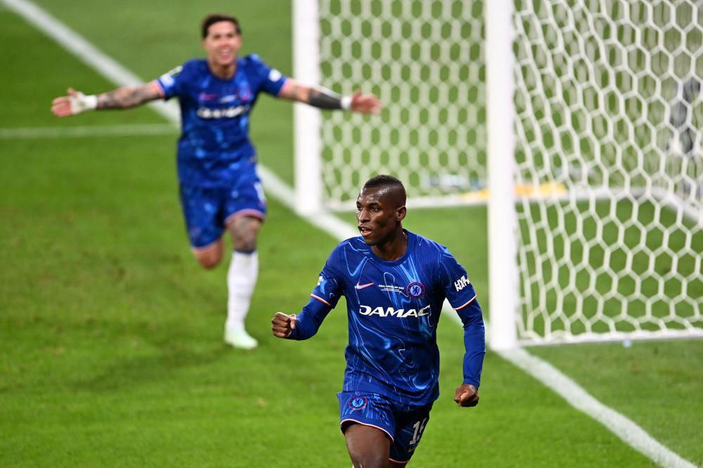 津媒谈亚泰降级：亚泰俱乐部在管理方面战略模糊且缺乏耐心